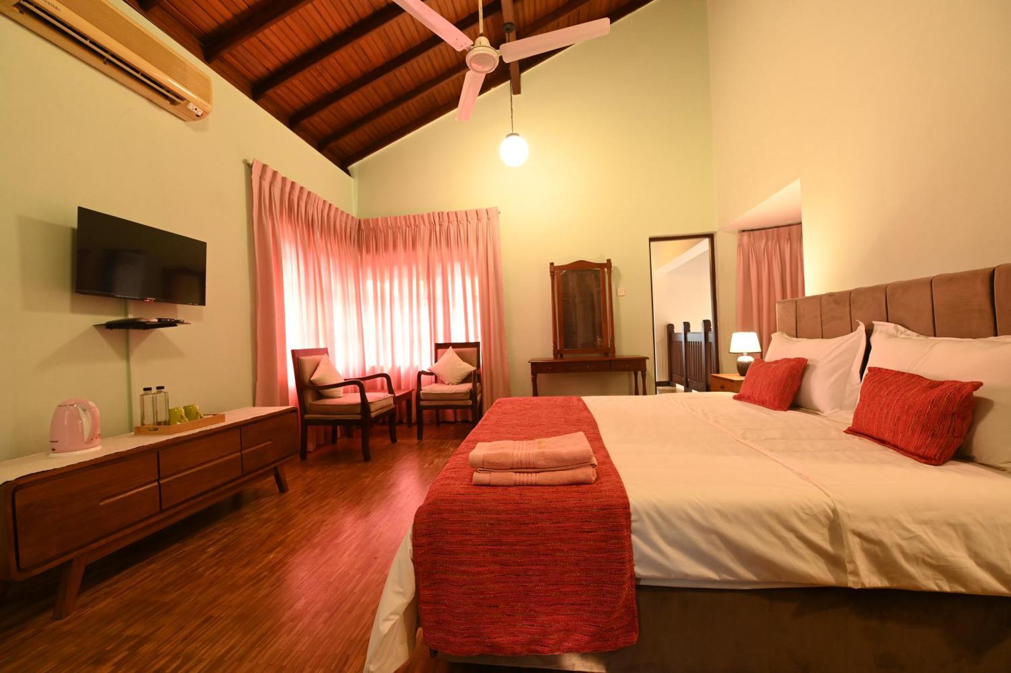 باتارامولا Serene Manor المظهر الخارجي الصورة